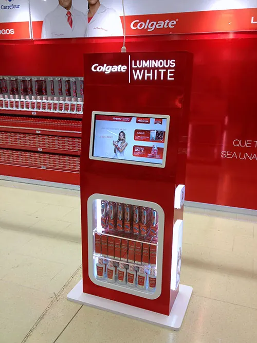 Exhibidor con pantalla para Colgate